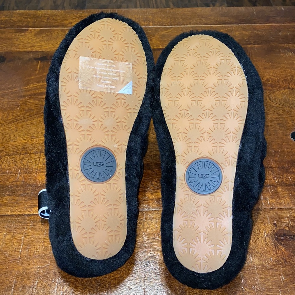 UGG - Picture 4 of 4